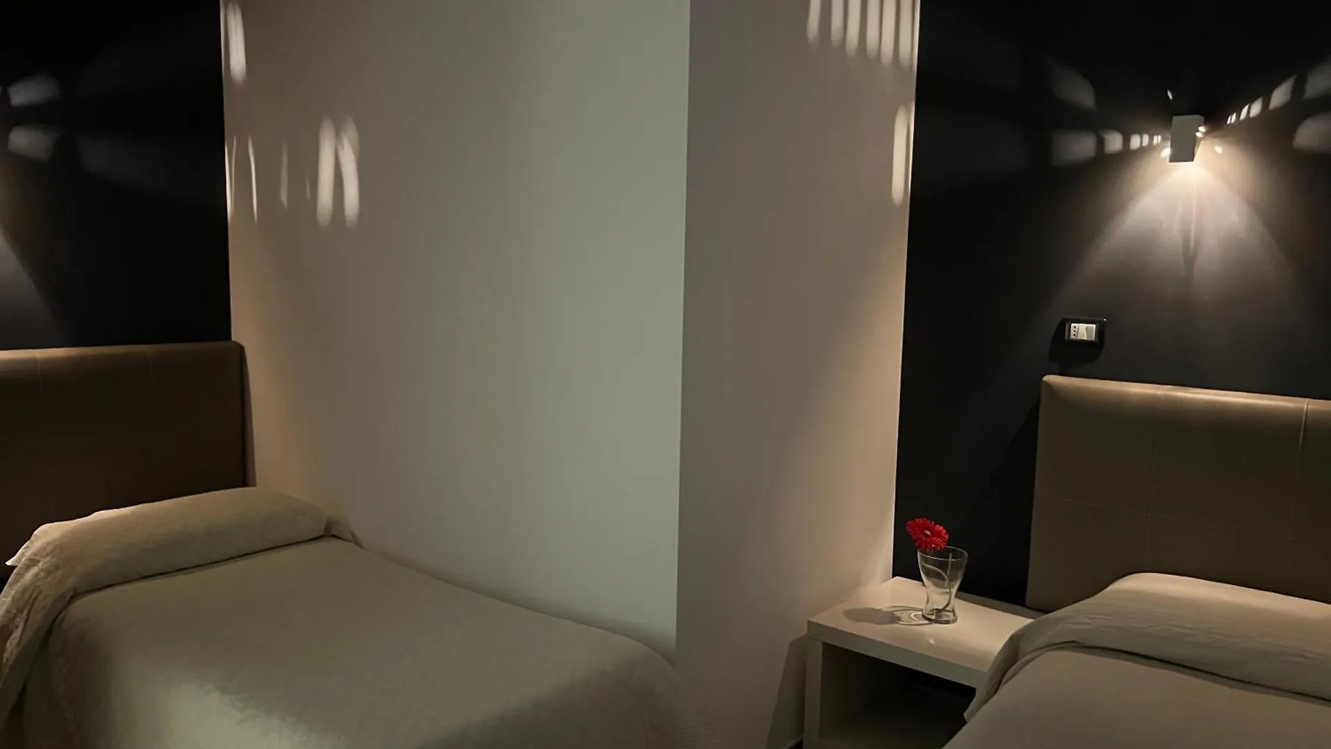 ベッド・アンド・ブレックファスト B&B A Due Passi San Giovanni Gemini イタリア
