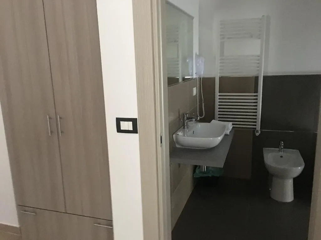 ベッド・アンド・ブレックファスト B&B A Due Passi San Giovanni Gemini